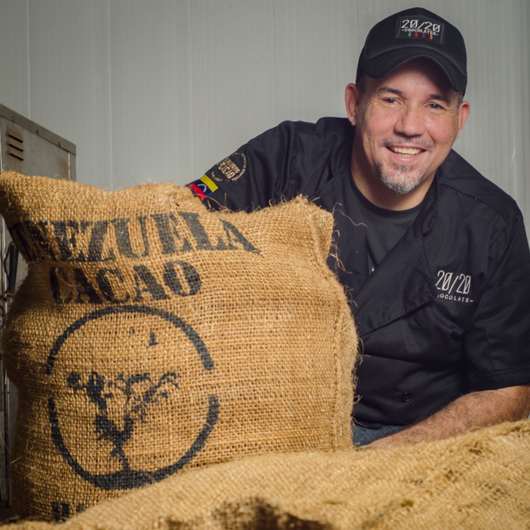 20/20 Chocolates, Venezuela - Alfredo Esteves - Farmer & Family-Owned