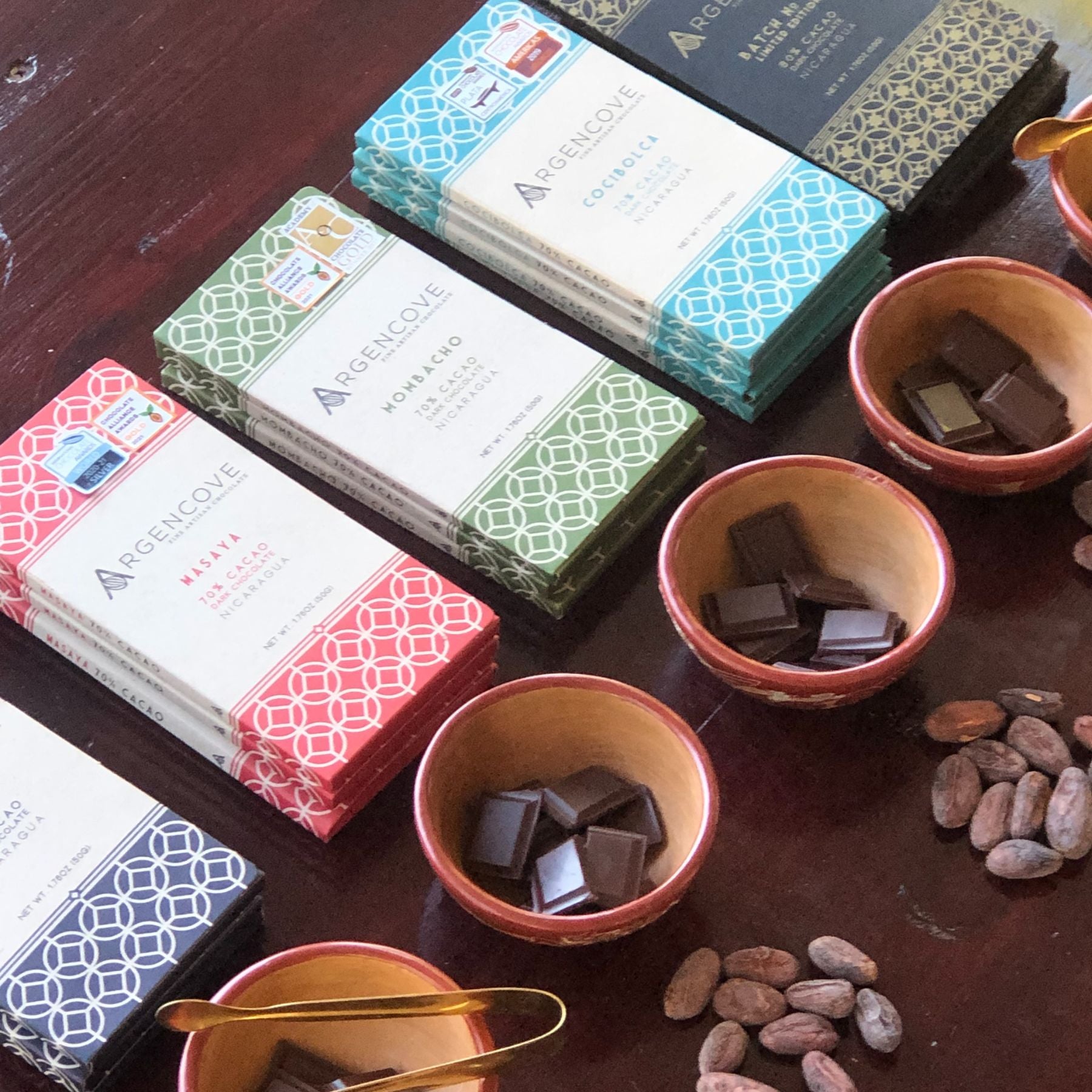 Nicaragua Dark & White Chocolate Bars